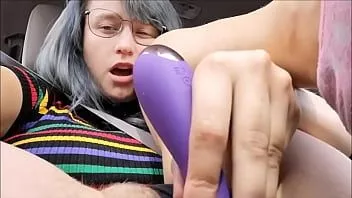 Putar Wanita seksi masturbasi di dalam mobil - tonton bagian 2 di ilovefemalemasturbation.com