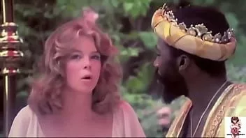 play Le commentaire pour adultes présente ~ alice au pays des merveilles xxx parodie musicale alias le sexe était une réflexion après coup