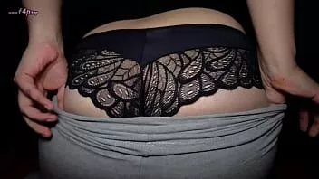 Redare Vecina cu fund mare vine la mine acasă și îmi dă vaginul ei strâns. este infidelă și îi place să facă sex vaginal și anal cu mine de fiecare dată când soțul ei merge la muncă. ea vorbește murdar. conversație subtitrată.