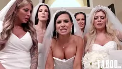 Redare Hardcore Milf Orgy: Shay Twits, Texas Patti & Friends