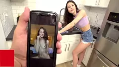 Играть Посмотрите, как Лиз Джордан, самая горячая сводная сестра, становится грязной в этом горячем семейном порно!