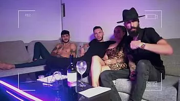 Riproduci Dany Jimenez è dietro la telecamera. guarda i segreti di un culo così fantastico che si prepara a lavorare al più alto livello di modellazione per adulti