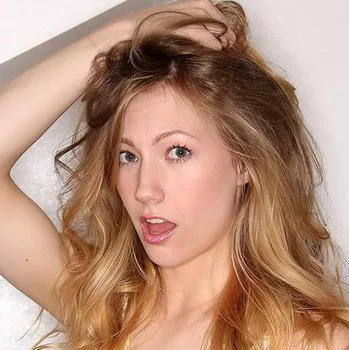 Порнозвезда Ivy Wolfe