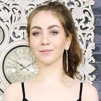 Pornoster Vivian Grace