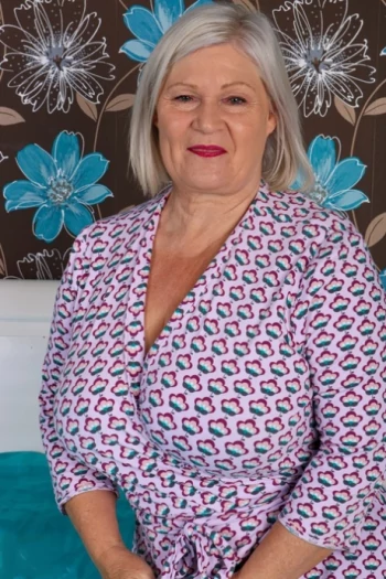 Порнозвезда Lacey Starr