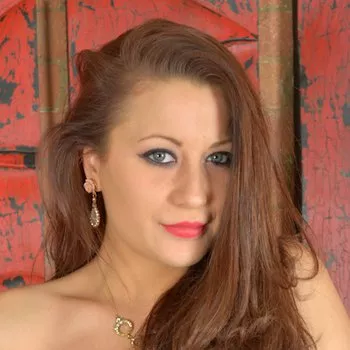 Pornstar Lara Jade Deene