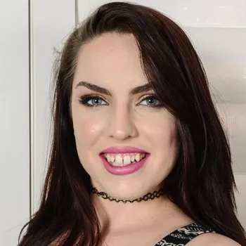 Pornoster Raven Reign