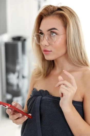Pornstar Rika Fane